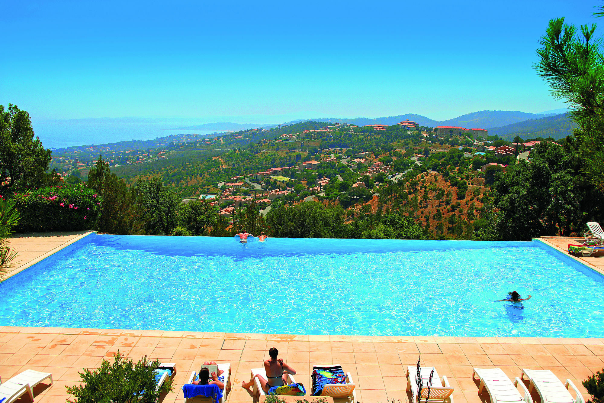 Residence Pierre & Vacances Les Terrasses Des Issambres Les Issambres Eksteriør billede