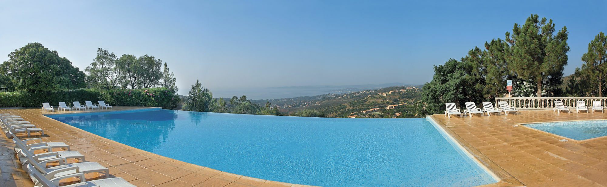 Residence Pierre & Vacances Les Terrasses Des Issambres Les Issambres Eksteriør billede